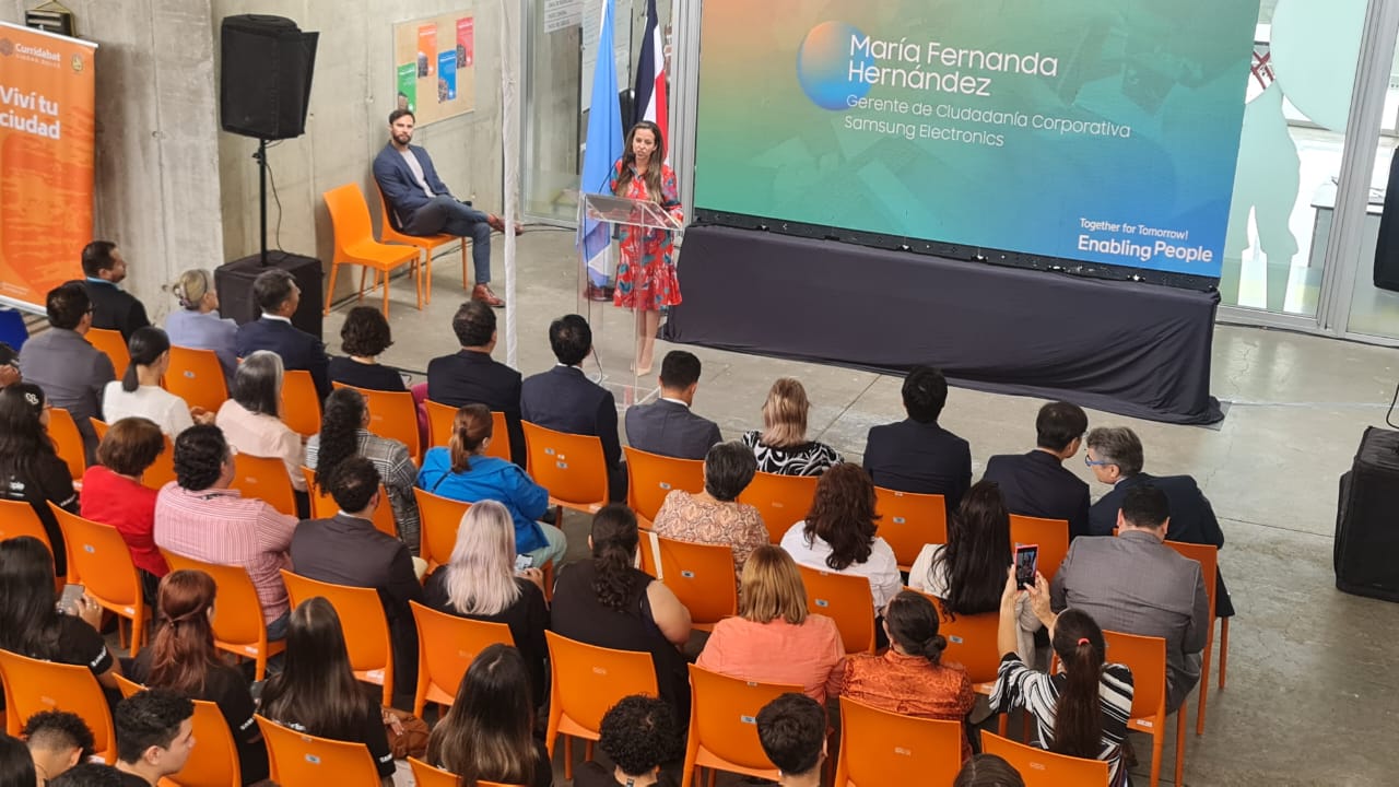 Más de 100 jóvenes costarricenses, lograron una certificación en Programación y Codificación del programa Samsung Innovation Campus (SIC)